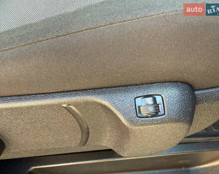 Черный Пежо Эксперт груз.-пасс., объемом двигателя 2 л и пробегом 208 тыс. км за 19700 $, фото 68 на Automoto.ua