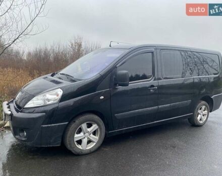 Черный Пежо Эксперт груз.-пасс., объемом двигателя 2 л и пробегом 284 тыс. км за 9300 $, фото 1 на Automoto.ua