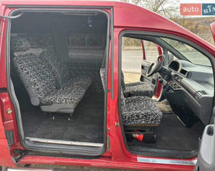 Красный Пежо Эксперт груз.-пасс., объемом двигателя 1.9 л и пробегом 149 тыс. км за 4150 $, фото 14 на Automoto.ua