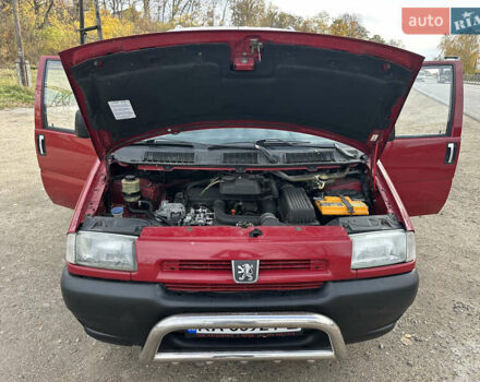 Красный Пежо Эксперт груз.-пасс., объемом двигателя 1.9 л и пробегом 149 тыс. км за 4150 $, фото 5 на Automoto.ua
