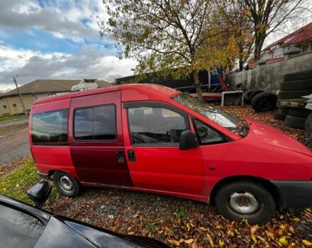 Червоний Пежо Експерт вант.-пас., об'ємом двигуна 1.9 л та пробігом 591 тис. км за 800 $, фото 4 на Automoto.ua