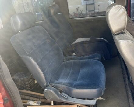 Красный Пежо Эксперт груз.-пасс., объемом двигателя 1.6 л и пробегом 312 тыс. км за 2150 $, фото 4 на Automoto.ua