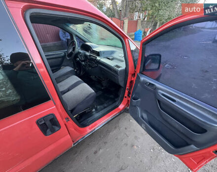 Пежо Эксперт груз.-пасс. 2000 в Виннице на Automoto.ua Красный Пежо Эксперт груз.-пасс., объемом двигателя 1.97 л и пробегом 370 тыс. км за 2700 $, фото 9 на Automoto.ua