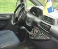 Червоний Пежо Експерт вант.-пас., об'ємом двигуна 2 л та пробігом 500 тис. км за 3500 $, фото 1 на Automoto.ua