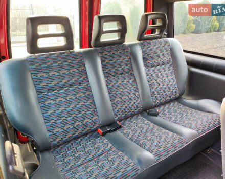 Червоний Пежо Експерт вант.-пас., об'ємом двигуна 2 л та пробігом 274 тис. км за 5500 $, фото 17 на Automoto.ua