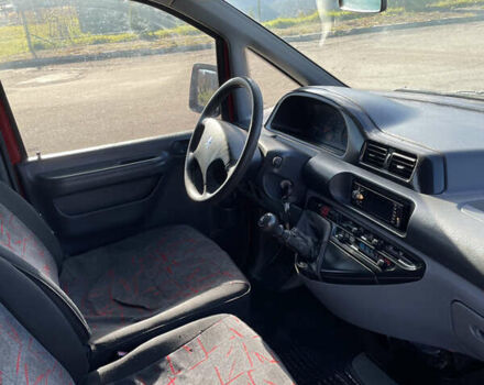 Красный Пежо Эксперт груз.-пасс., объемом двигателя 2 л и пробегом 320 тыс. км за 4550 $, фото 11 на Automoto.ua