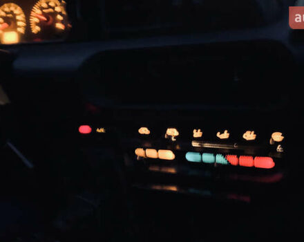 Красный Пежо Эксперт груз.-пасс., объемом двигателя 2 л и пробегом 580 тыс. км за 5100 $, фото 4 на Automoto.ua