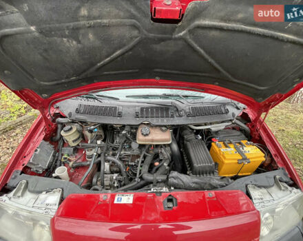 Красный Пежо Эксперт груз.-пасс., объемом двигателя 2 л и пробегом 340 тыс. км за 4200 $, фото 19 на Automoto.ua