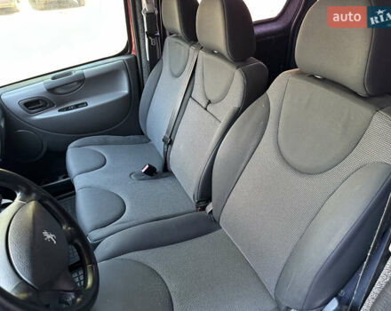 Красный Пежо Эксперт груз.-пасс., объемом двигателя 1.6 л и пробегом 224 тыс. км за 6700 $, фото 1 на Automoto.ua