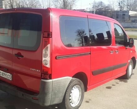 Красный Пежо Эксперт груз.-пасс., объемом двигателя 1.6 л и пробегом 335 тыс. км за 7200 $, фото 2 на Automoto.ua