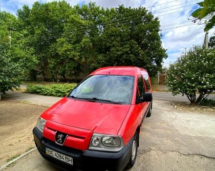 Красный Пежо Эксперт груз.-пасс., объемом двигателя 1.9 л и пробегом 275 тыс. км за 4800 $, фото 6 на Automoto.ua