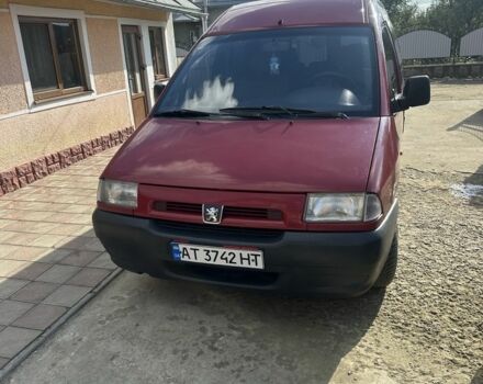 Червоний Пежо Експерт вант.-пас., об'ємом двигуна 1.6 л та пробігом 312 тис. км за 2150 $, фото 1 на Automoto.ua