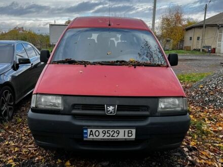 Пежо Эксперт груз.-пасс. 1997 в Мукачеве на Automoto.ua Красный Пежо Эксперт груз.-пасс., объемом двигателя 1.9 л и пробегом 591 тыс. км за 800 $, фото 1 на Automoto.ua