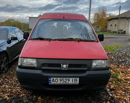 Червоний Пежо Експерт вант.-пас., об'ємом двигуна 1.9 л та пробігом 591 тис. км за 800 $, фото 1 на Automoto.ua