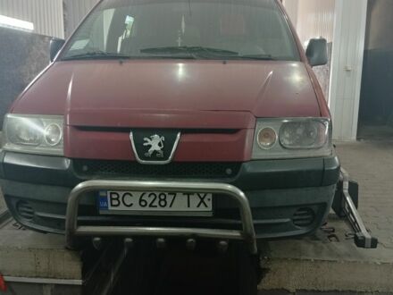 Пежо Эксперт груз.-пасс. 2004 в Стрые на Automoto.ua Красный Пежо Эксперт груз.-пасс., объемом двигателя 1.9 л и пробегом 355 тыс. км за 3099 $, фото 1 на Automoto.ua