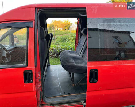 Пежо Эксперт груз.-пасс., объемом двигателя 1.9 л и пробегом 300 тыс. км за 2900 $, фото 4 на Automoto.ua