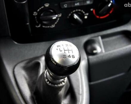 Пежо Эксперт груз.-пасс., объемом двигателя 2 л и пробегом 240 тыс. км за 8999 $, фото 22 на Automoto.ua