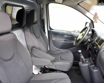 Пежо Эксперт груз.-пасс., объемом двигателя 2 л и пробегом 240 тыс. км за 8999 $, фото 19 на Automoto.ua