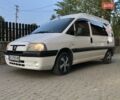 Белый Пежо Эксперт пасс., объемом двигателя 1.9 л и пробегом 280 тыс. км за 5750 $, фото 2 на Automoto.ua