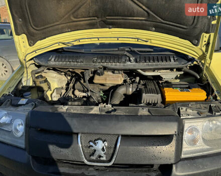 Желтый Пежо Эксперт груз.-пасс., объемом двигателя 1.87 л и пробегом 187 тыс. км за 4500 $, фото 9 на Automoto.ua