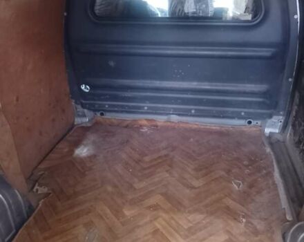 Серый Пежо Эксперт груз.-пасс., объемом двигателя 2 л и пробегом 295 тыс. км за 2800 $, фото 11 на Automoto.ua