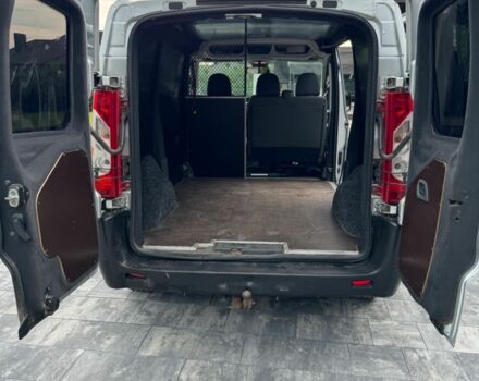 Серый Пежо Эксперт груз.-пасс., объемом двигателя 2 л и пробегом 280 тыс. км за 10999 $, фото 7 на Automoto.ua