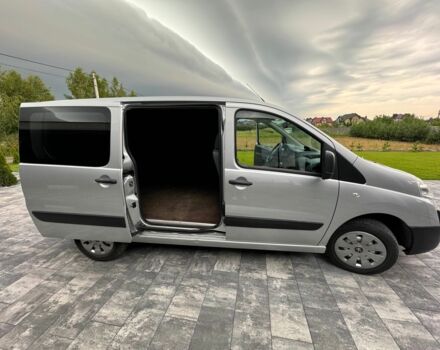 Серый Пежо Эксперт груз.-пасс., объемом двигателя 2 л и пробегом 280 тыс. км за 10999 $, фото 1 на Automoto.ua