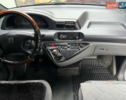 Серый Пежо Эксперт груз.-пасс., объемом двигателя 2 л и пробегом 444 тыс. км за 4200 $, фото 10 на Automoto.ua