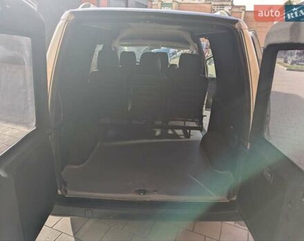 Серый Пежо Эксперт груз.-пасс., объемом двигателя 2 л и пробегом 250 тыс. км за 3999 $, фото 15 на Automoto.ua