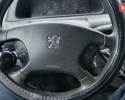 Серый Пежо Эксперт груз.-пасс., объемом двигателя 2 л и пробегом 300 тыс. км за 2300 $, фото 3 на Automoto.ua