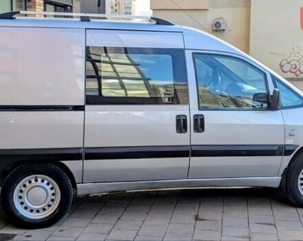 Серый Пежо Эксперт груз.-пасс., объемом двигателя 2 л и пробегом 250 тыс. км за 3999 $, фото 6 на Automoto.ua