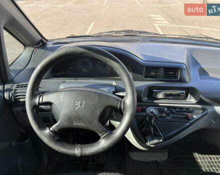 Серый Пежо Эксперт груз.-пасс., объемом двигателя 2 л и пробегом 440 тыс. км за 4000 $, фото 9 на Automoto.ua