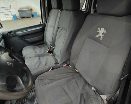 Серый Пежо Эксперт груз.-пасс., объемом двигателя 2 л и пробегом 300 тыс. км за 3700 $, фото 13 на Automoto.ua