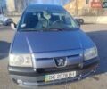 Серый Пежо Эксперт груз.-пасс., объемом двигателя 1.9 л и пробегом 349 тыс. км за 3700 $, фото 1 на Automoto.ua