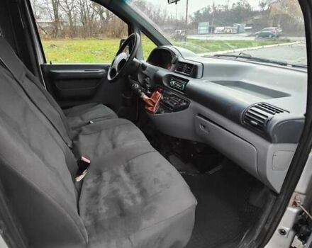 Серый Пежо Эксперт груз.-пасс., объемом двигателя 2 л и пробегом 300 тыс. км за 3700 $, фото 15 на Automoto.ua