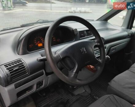 Серый Пежо Эксперт груз.-пасс., объемом двигателя 2 л и пробегом 300 тыс. км за 3700 $, фото 9 на Automoto.ua