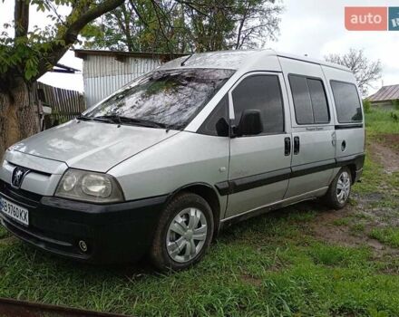 Серый Пежо Эксперт груз.-пасс., объемом двигателя 2 л и пробегом 230 тыс. км за 3600 $, фото 3 на Automoto.ua