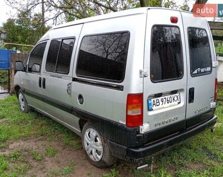 Серый Пежо Эксперт груз.-пасс., объемом двигателя 2 л и пробегом 230 тыс. км за 3600 $, фото 1 на Automoto.ua