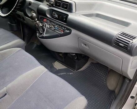 Пежо Эксперт груз.-пасс. 2006 в Томашполе на Automoto.ua Серый Пежо Эксперт груз.-пасс., объемом двигателя 2 л и пробегом 235 тыс. км за 5200 $, фото 16 на Automoto.ua