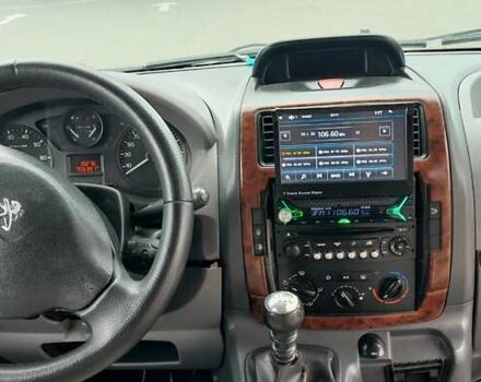 Серый Пежо Эксперт груз.-пасс., объемом двигателя 2 л и пробегом 306 тыс. км за 5900 $, фото 10 на Automoto.ua