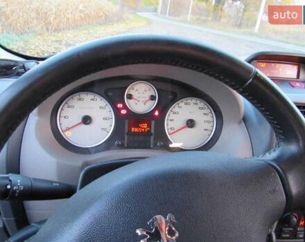 Серый Пежо Эксперт груз.-пасс., объемом двигателя 2 л и пробегом 336 тыс. км за 9500 $, фото 10 на Automoto.ua