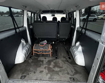 Серый Пежо Эксперт груз.-пасс., объемом двигателя 2 л и пробегом 289 тыс. км за 9300 $, фото 6 на Automoto.ua