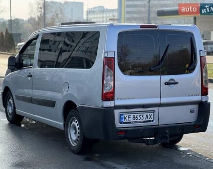 Серый Пежо Эксперт груз.-пасс., объемом двигателя 2 л и пробегом 289 тыс. км за 9900 $, фото 2 на Automoto.ua