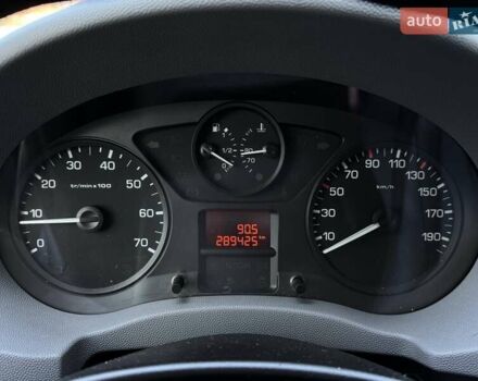 Серый Пежо Эксперт груз.-пасс., объемом двигателя 2 л и пробегом 289 тыс. км за 9900 $, фото 13 на Automoto.ua