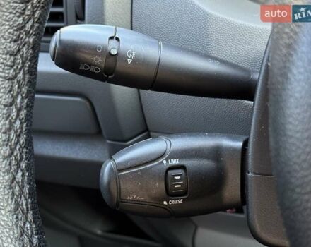 Серый Пежо Эксперт груз.-пасс., объемом двигателя 2 л и пробегом 289 тыс. км за 9900 $, фото 14 на Automoto.ua