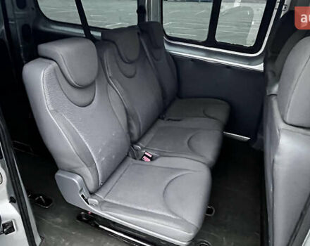 Серый Пежо Эксперт груз.-пасс., объемом двигателя 2 л и пробегом 289 тыс. км за 9300 $, фото 8 на Automoto.ua