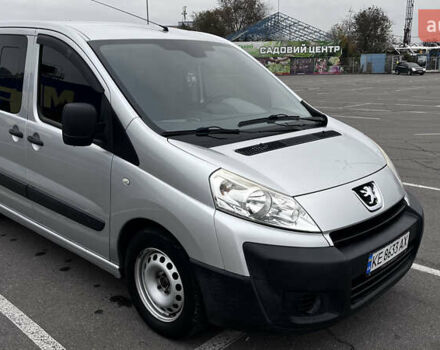 Серый Пежо Эксперт груз.-пасс., объемом двигателя 2 л и пробегом 289 тыс. км за 9300 $, фото 13 на Automoto.ua