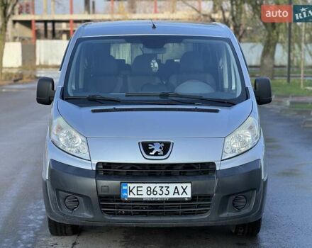 Серый Пежо Эксперт груз.-пасс., объемом двигателя 2 л и пробегом 289 тыс. км за 9900 $, фото 4 на Automoto.ua