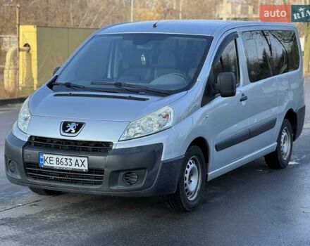 Серый Пежо Эксперт груз.-пасс., объемом двигателя 2 л и пробегом 289 тыс. км за 9900 $, фото 1 на Automoto.ua