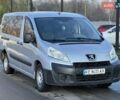 Серый Пежо Эксперт груз.-пасс., объемом двигателя 2 л и пробегом 289 тыс. км за 9900 $, фото 1 на Automoto.ua